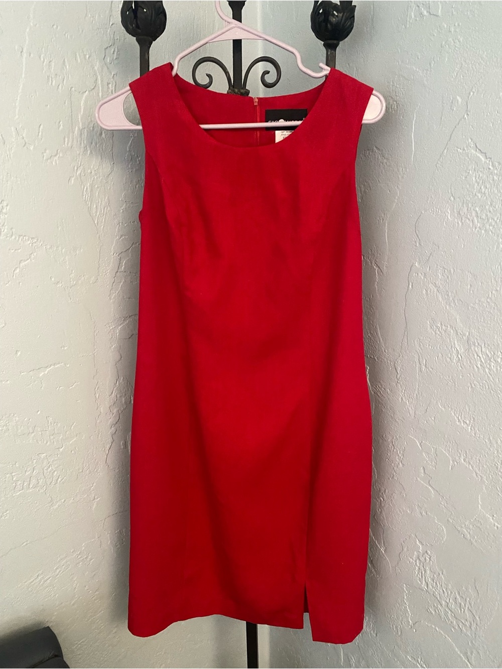 Vintage Sag Harbor Vibrant Red Sleeveless Mini Sheath Dress